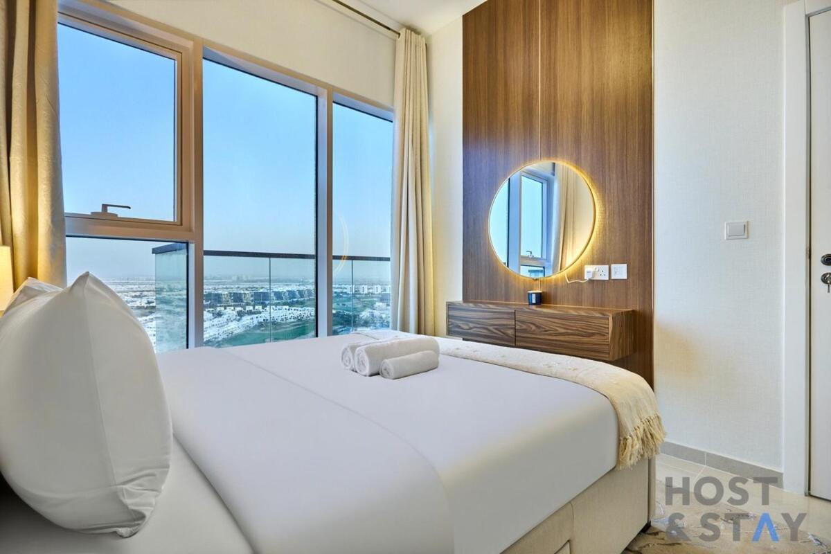 Cozy 1-bedroom With Golf Course Views Apartment Dubai
